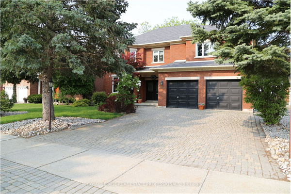 42 Woolacott Rd, Vaughan