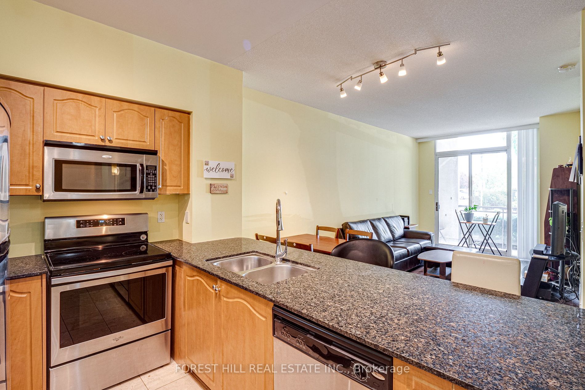 330 Red Maple Rd, #106