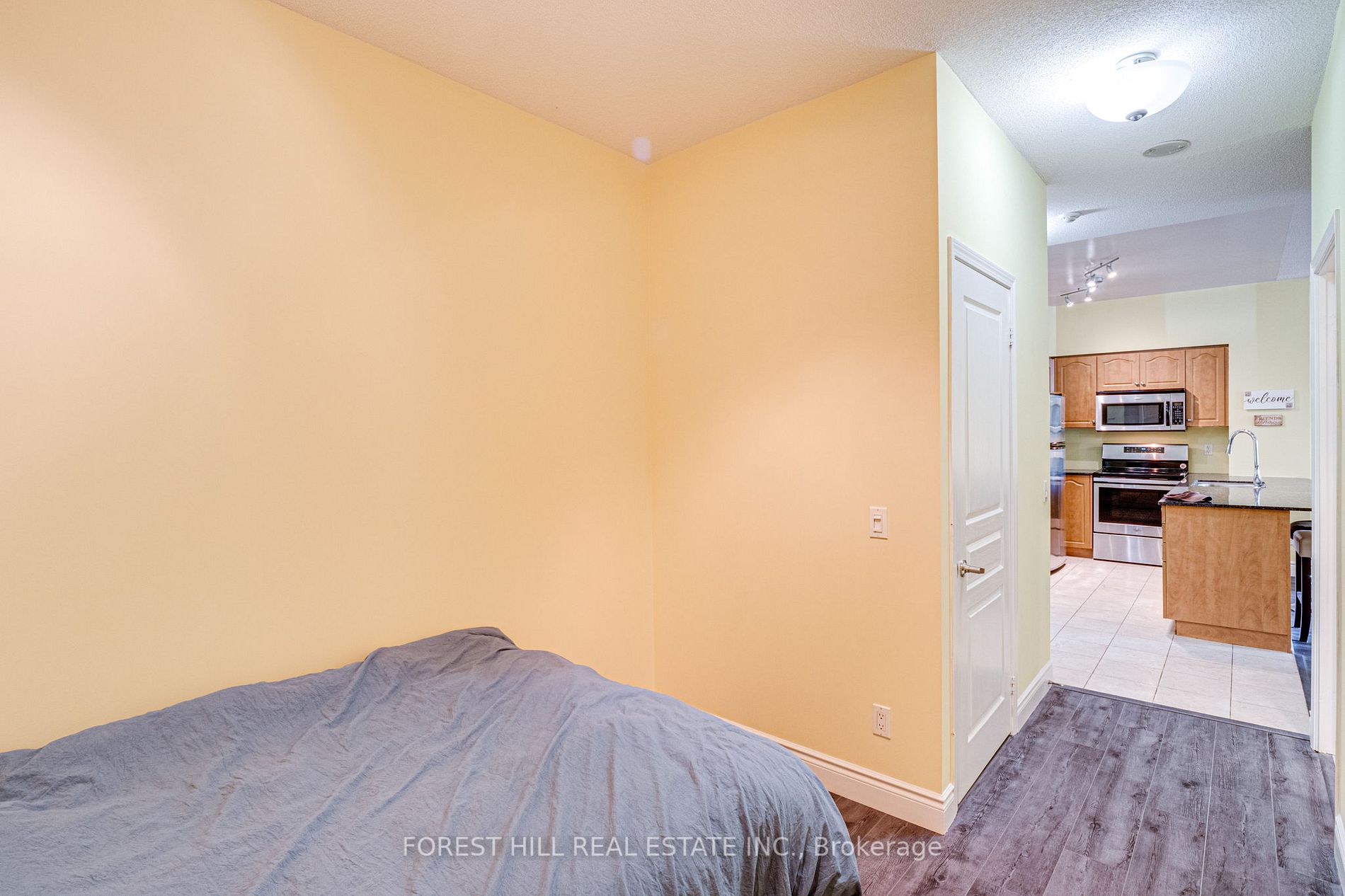330 Red Maple Rd, #106