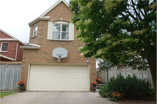 32 Wintergreen Cres, Vaughan