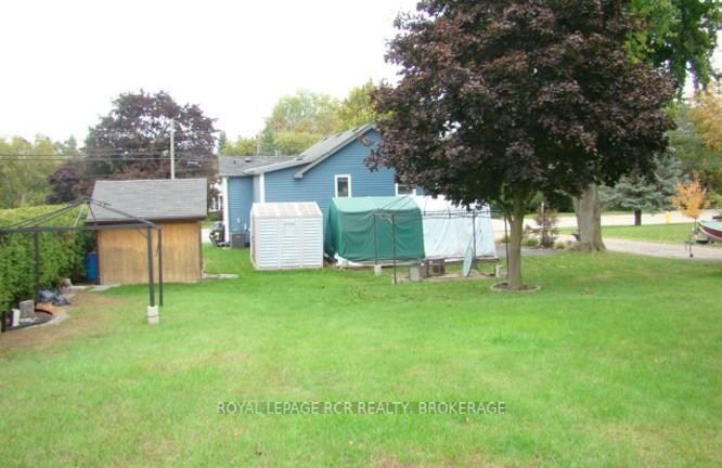 290 Main St N