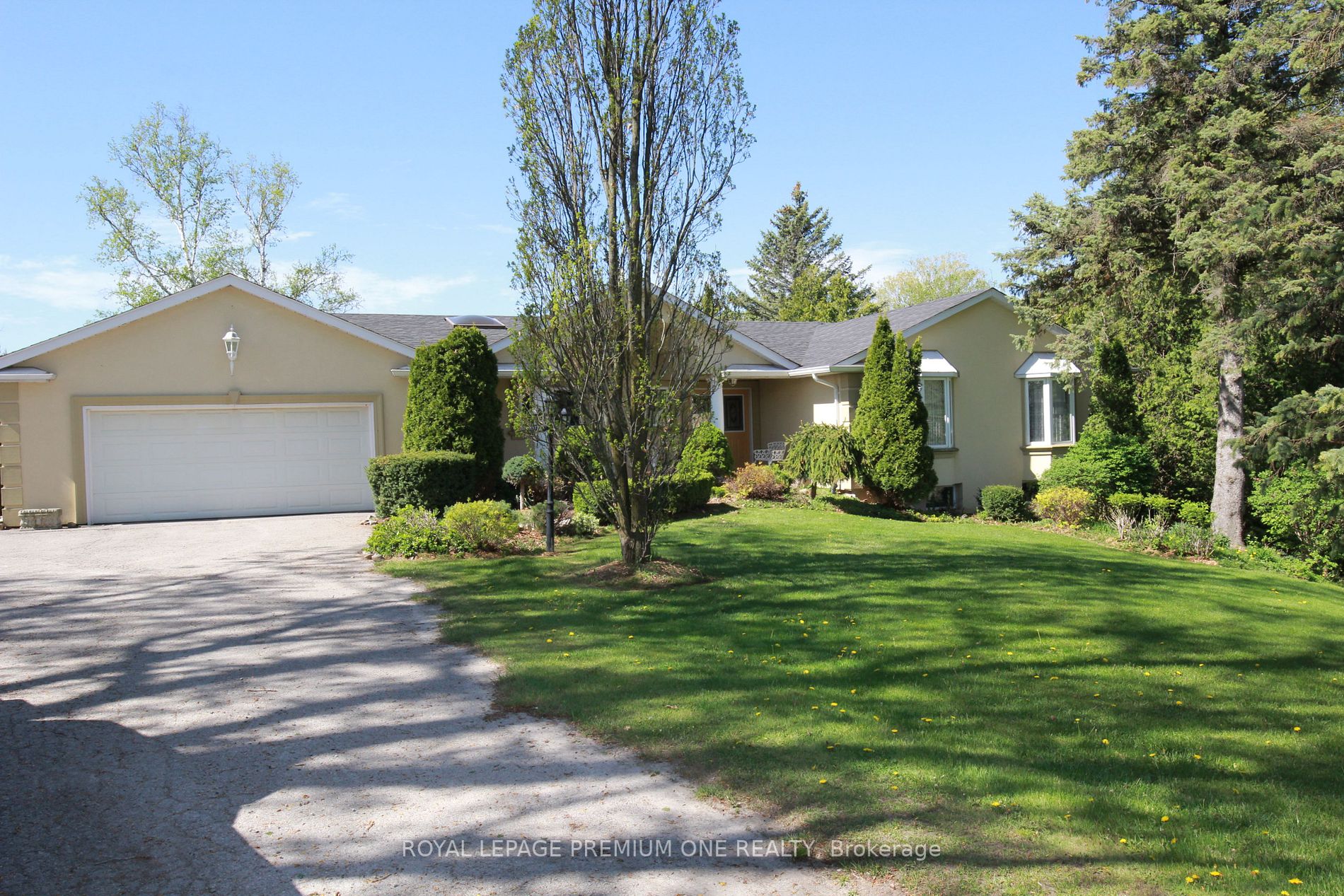 5785 18th Side Rd