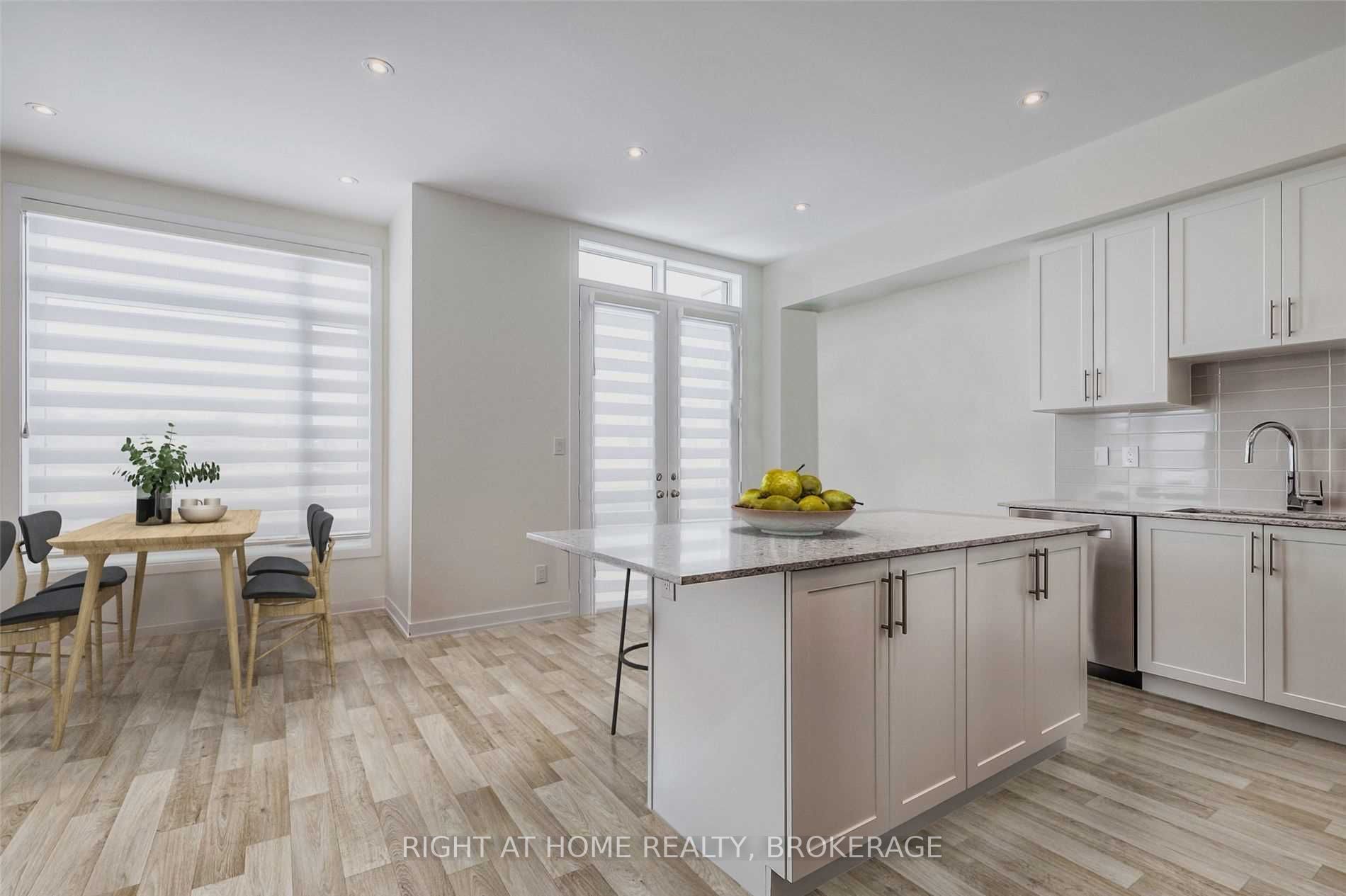 24 Howick Lane