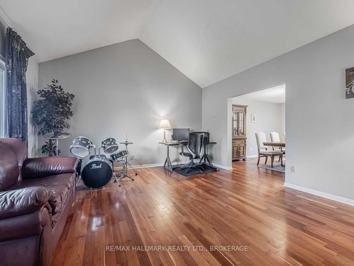 510 Warren Rd