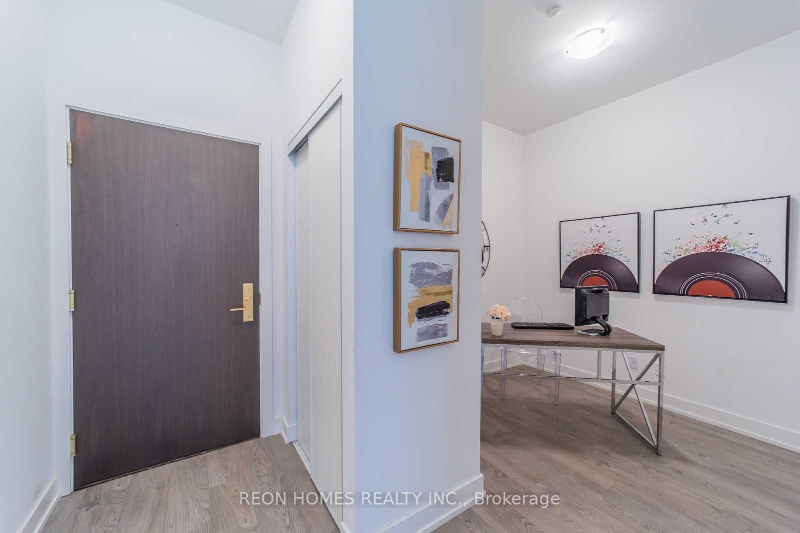 268 Buchanan Dr E, #105W