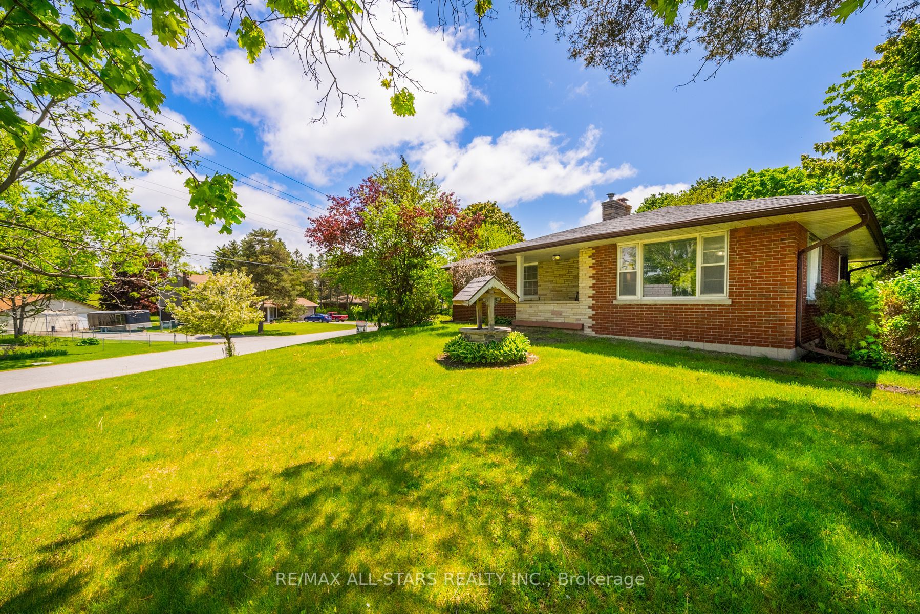 18 Tindall Lane