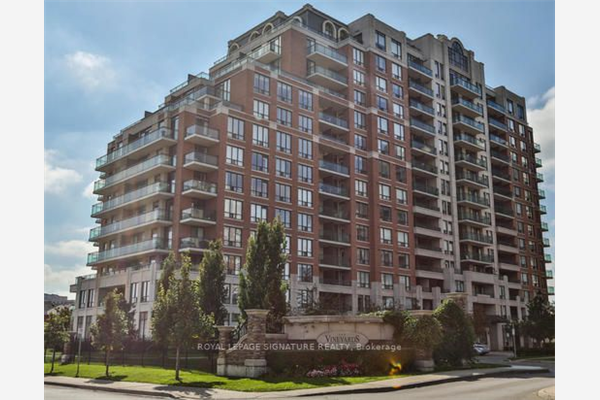 310 Red Maple Rd, Richmond Hill