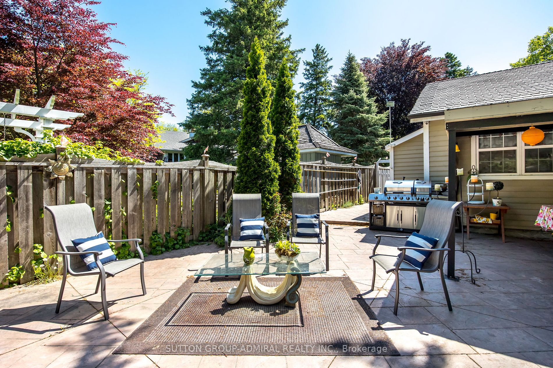 117 Arnold Cres