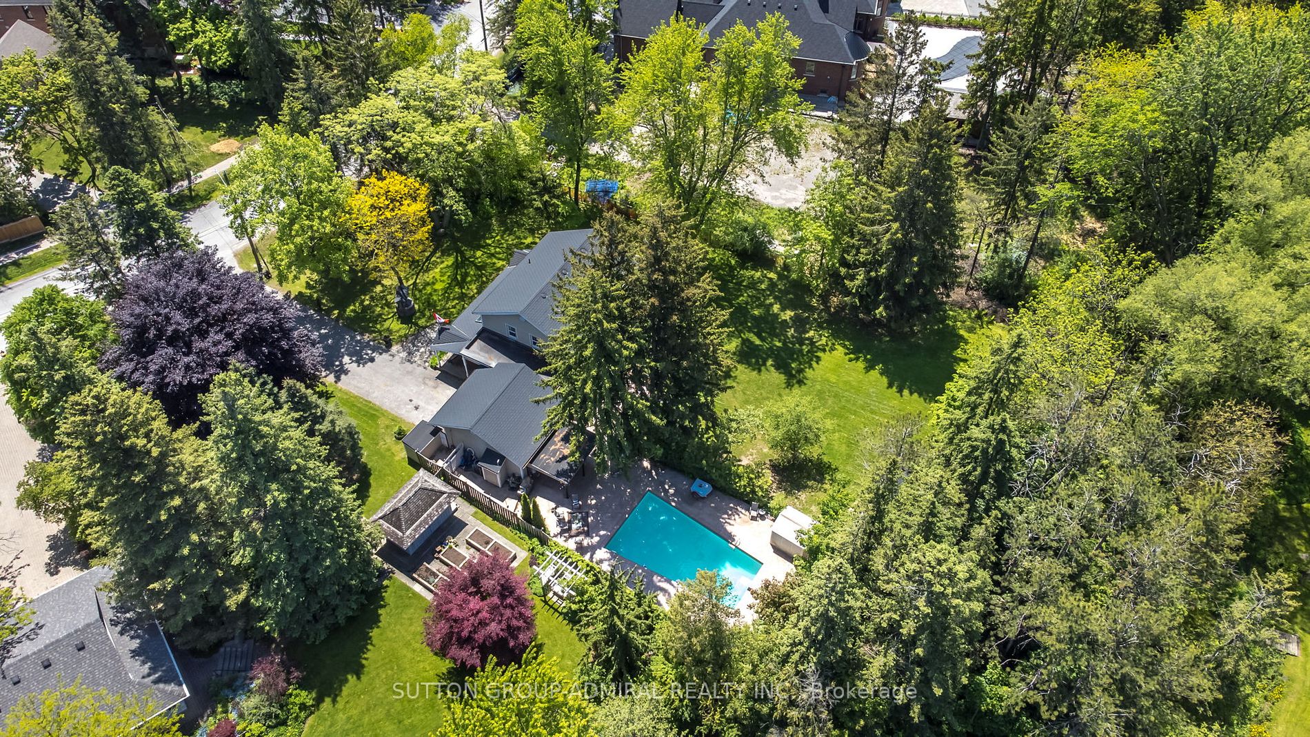 117 Arnold Cres