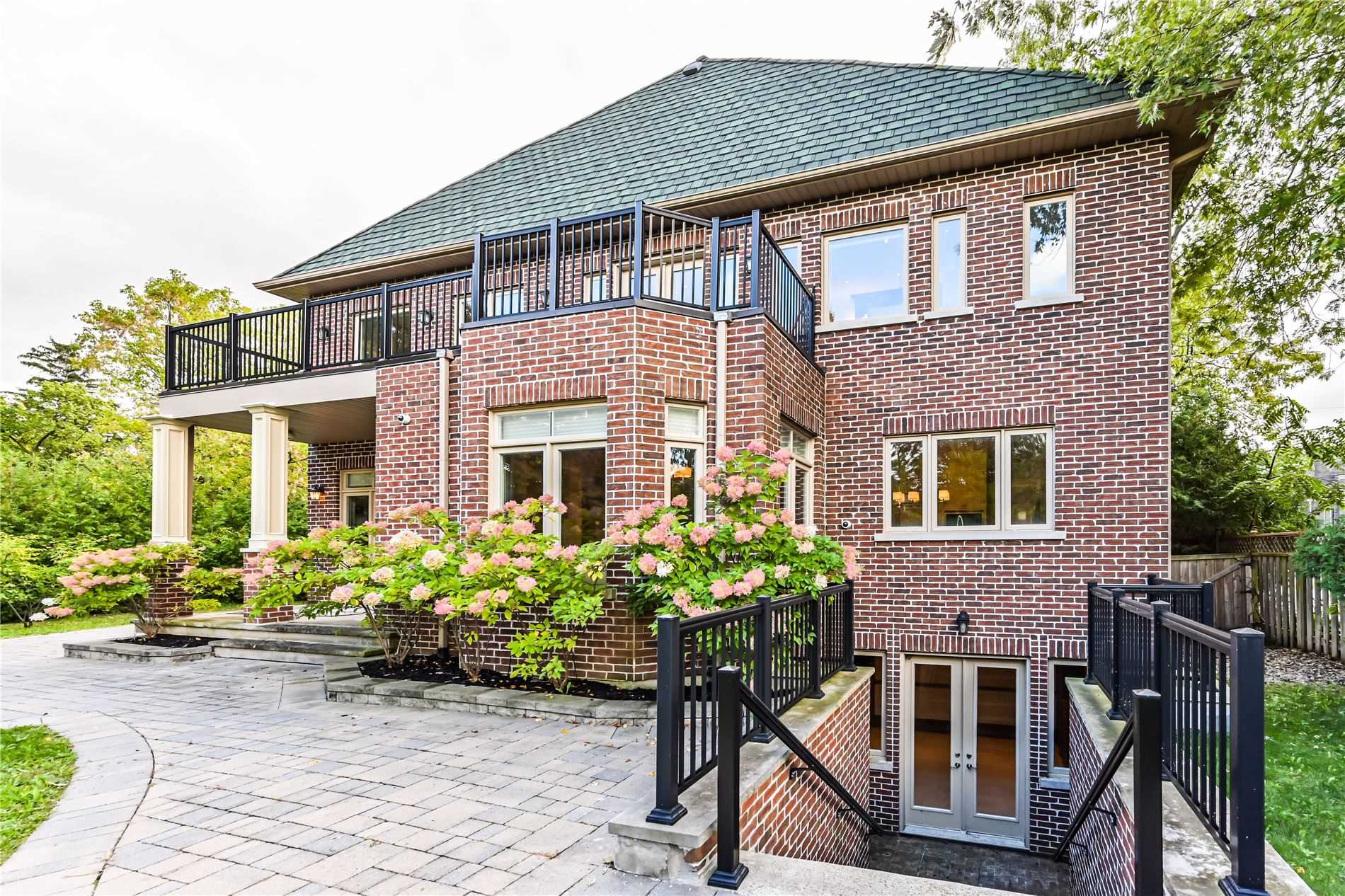 148 Hillsview Drive