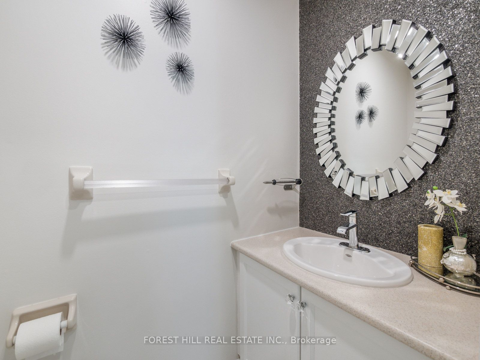 Listing N6049980 - Large Photo # 16