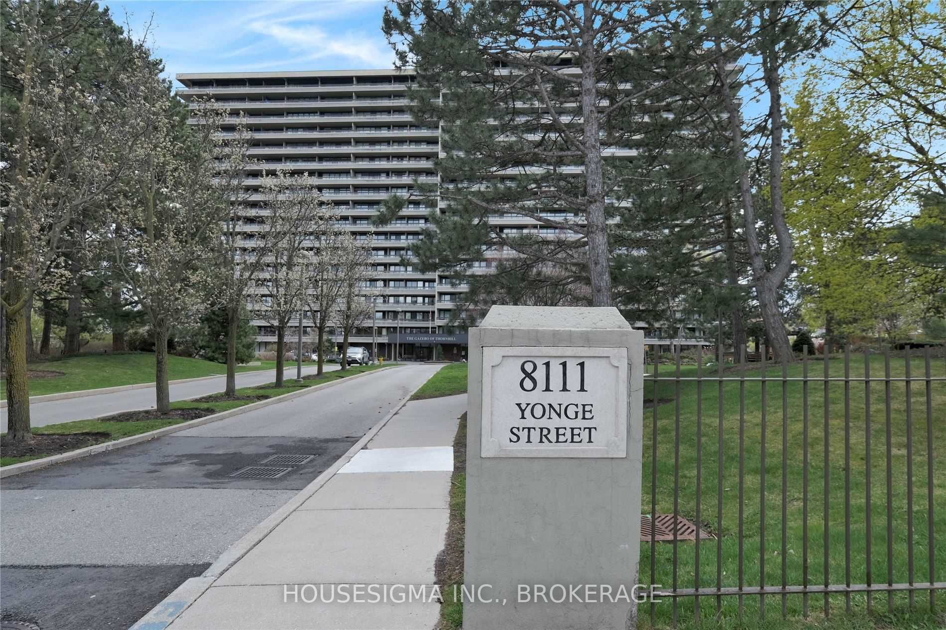 8111 Yonge St, #1501