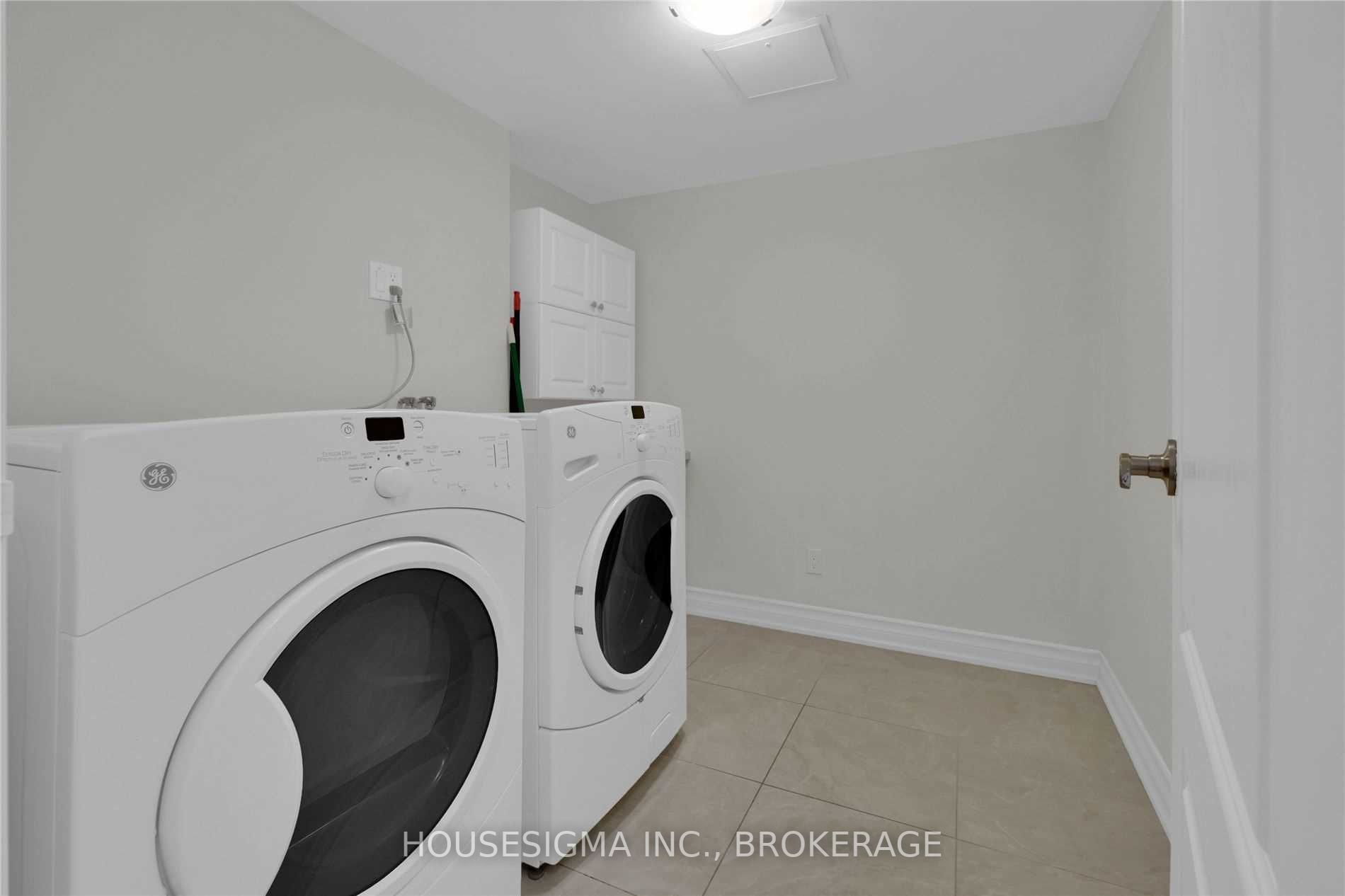 8111 Yonge St, #1501