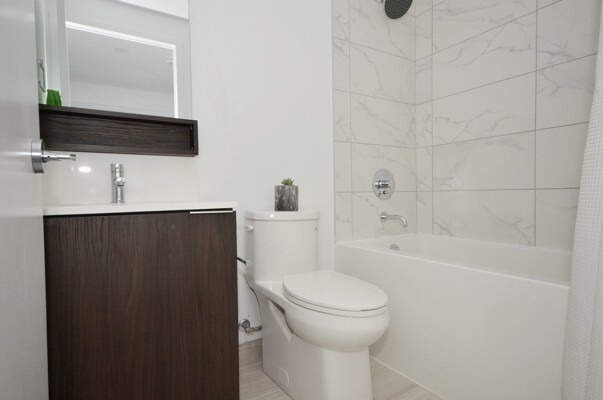 898 Portage Pkwy, #1709