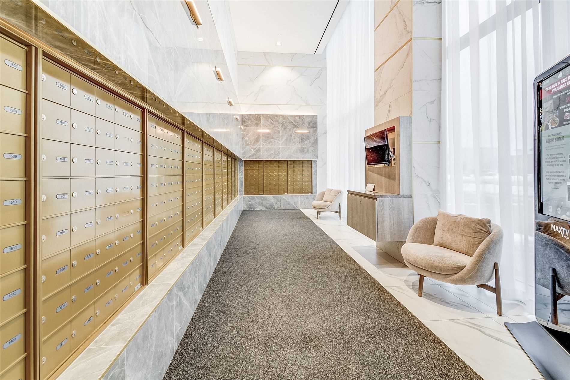 898 Portage Pkwy, #1709