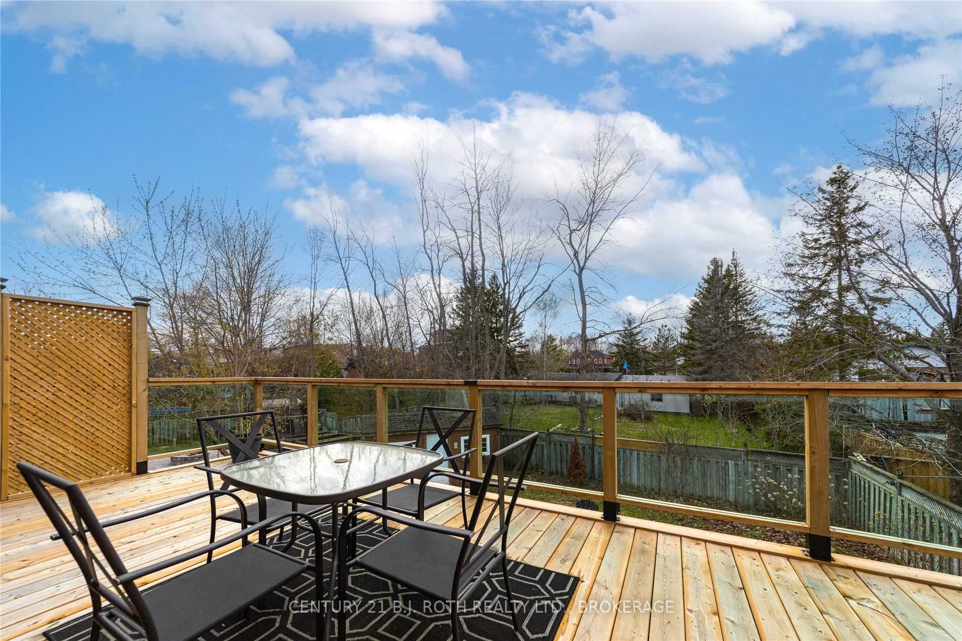 2282 Crystal Beach Rd