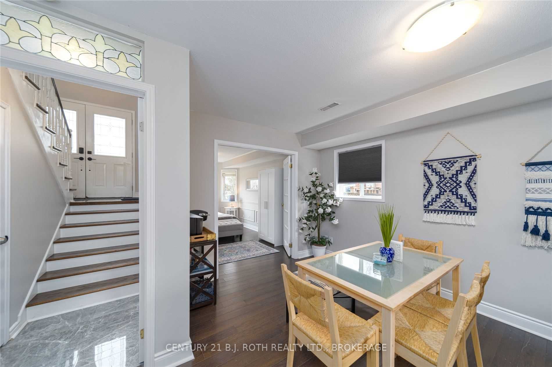 2282 Crystal Beach Rd