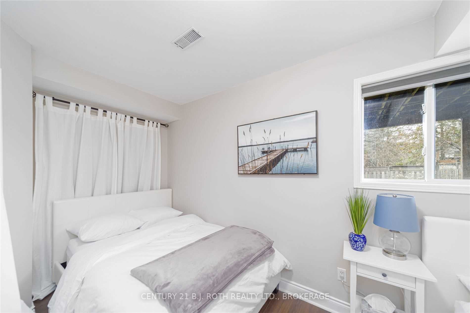 2282 Crystal Beach Rd