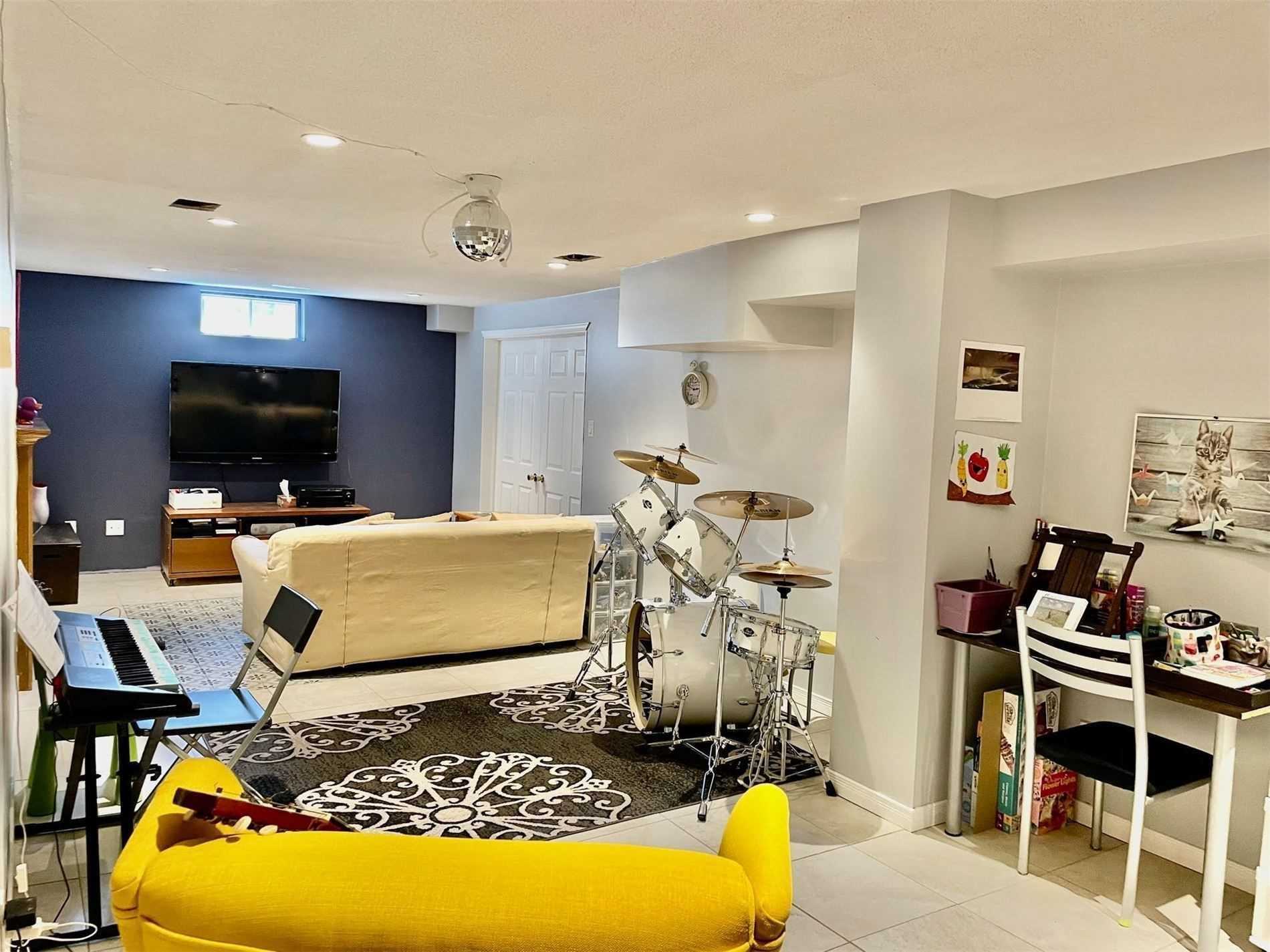 5 Willis Drive