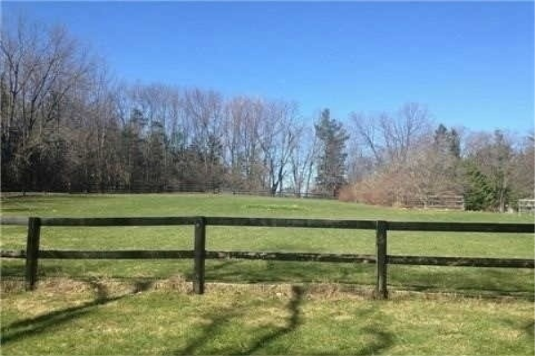 21 Westgate Blvd, King
