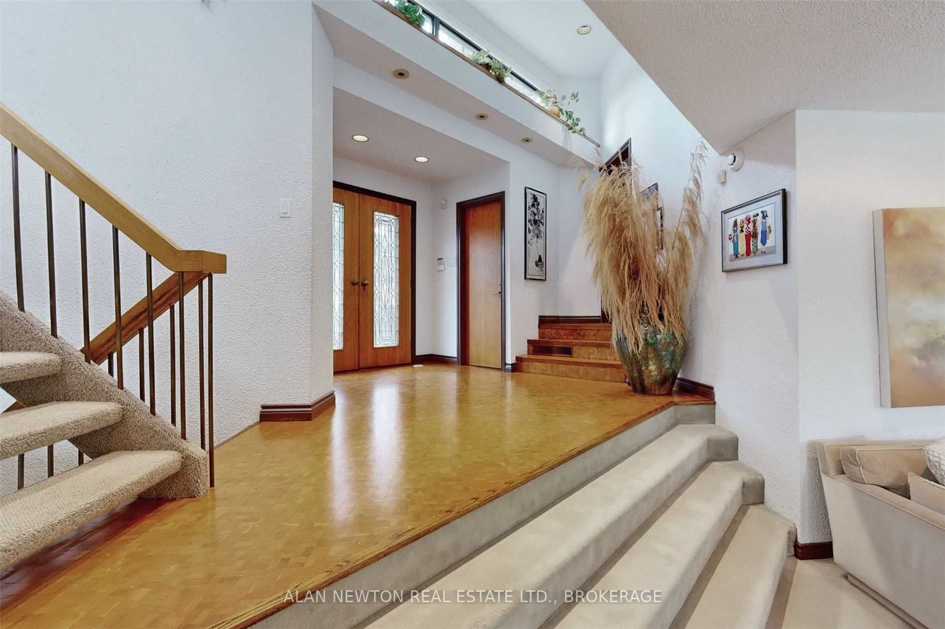 18 Old English Lane