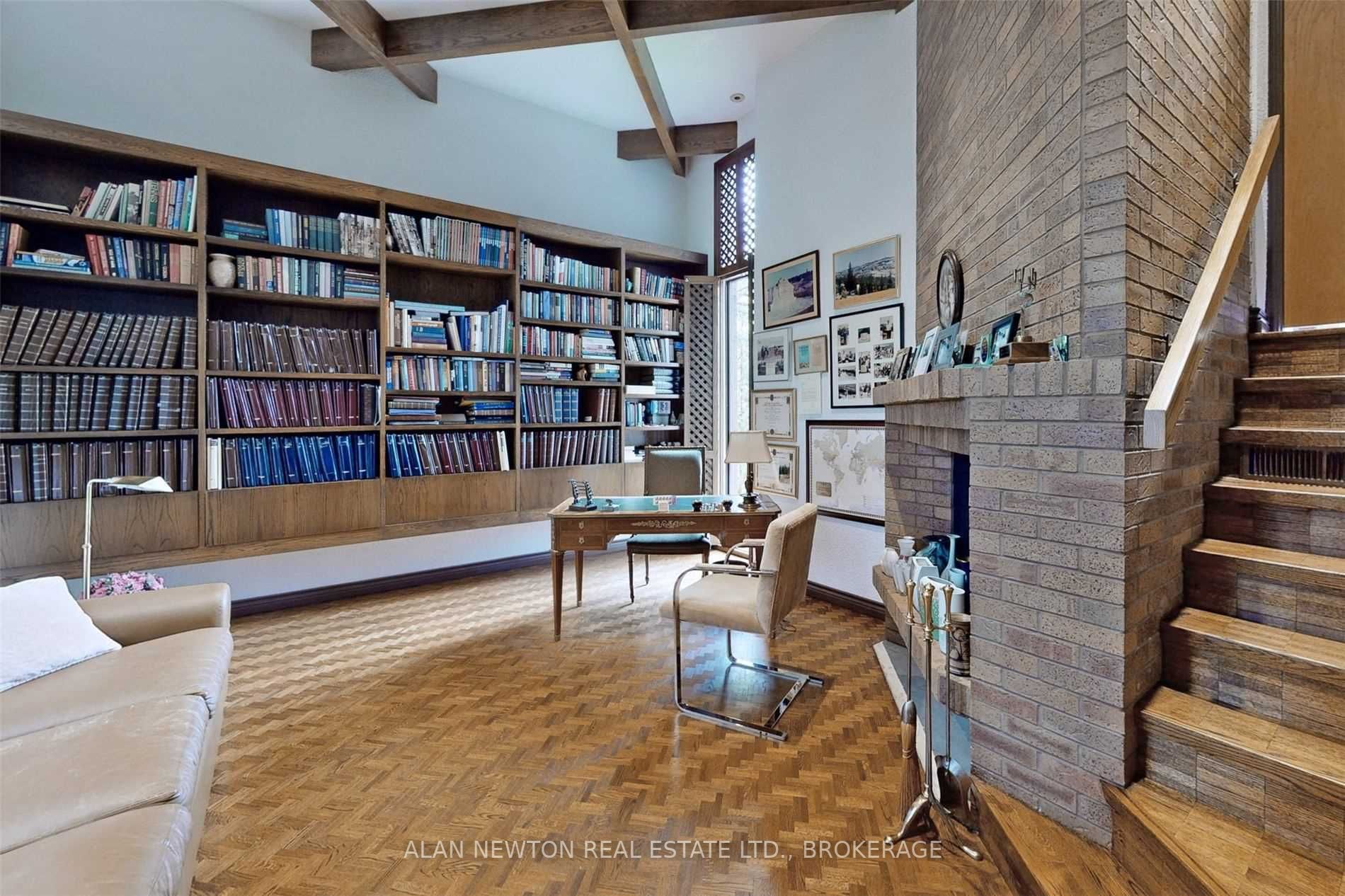 18 Old English Lane