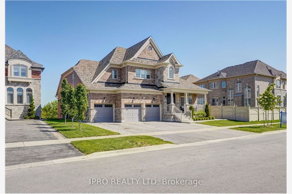 32 Coppermine Crt, King