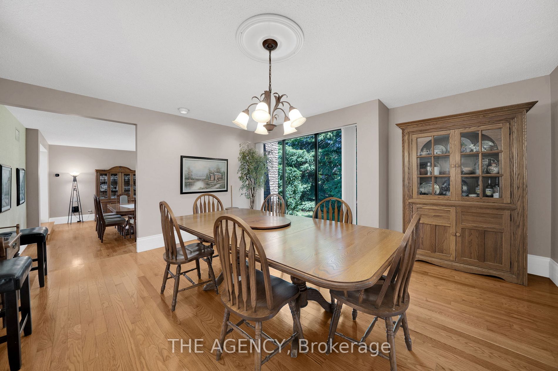 44 Watch Hill Rd E