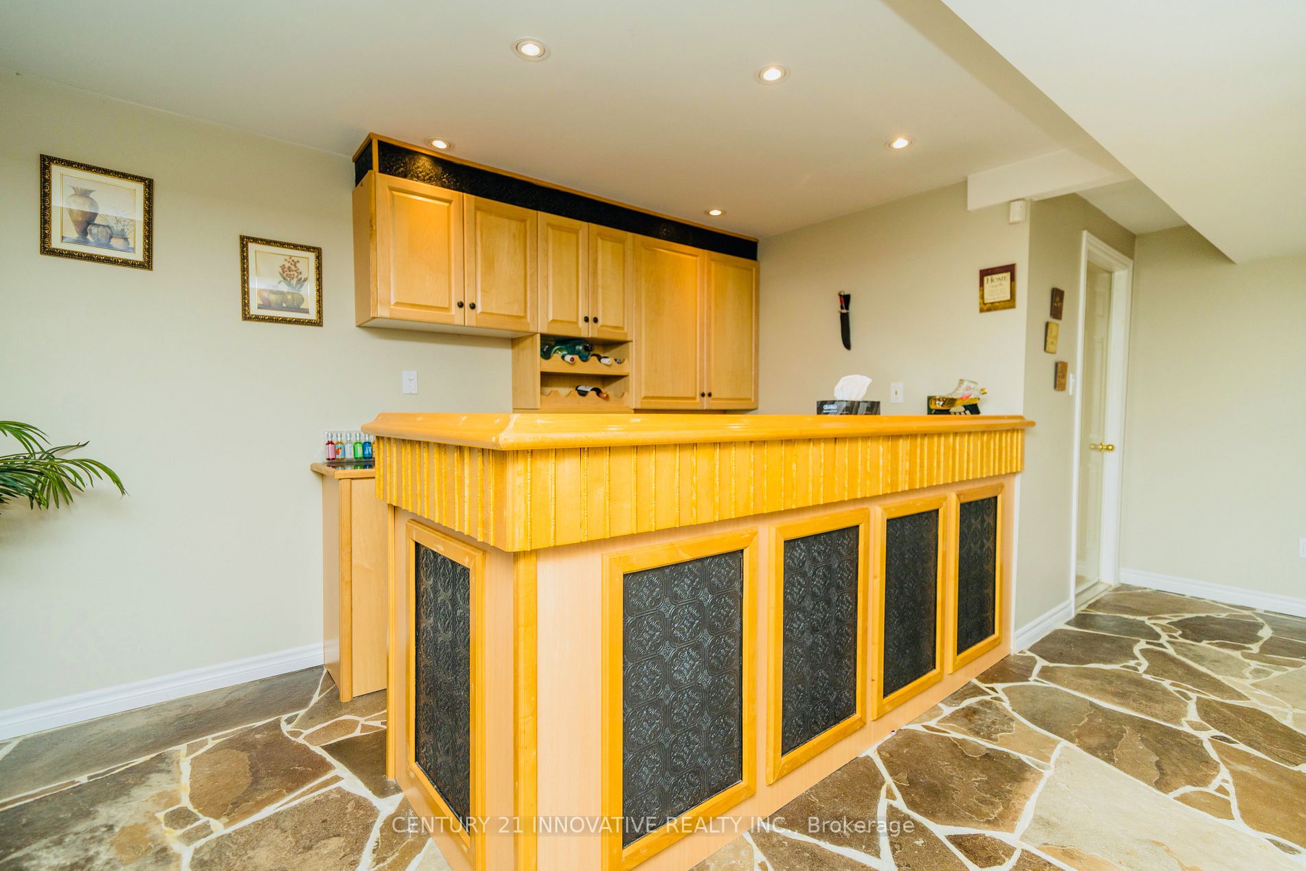 40 Norbury Dr