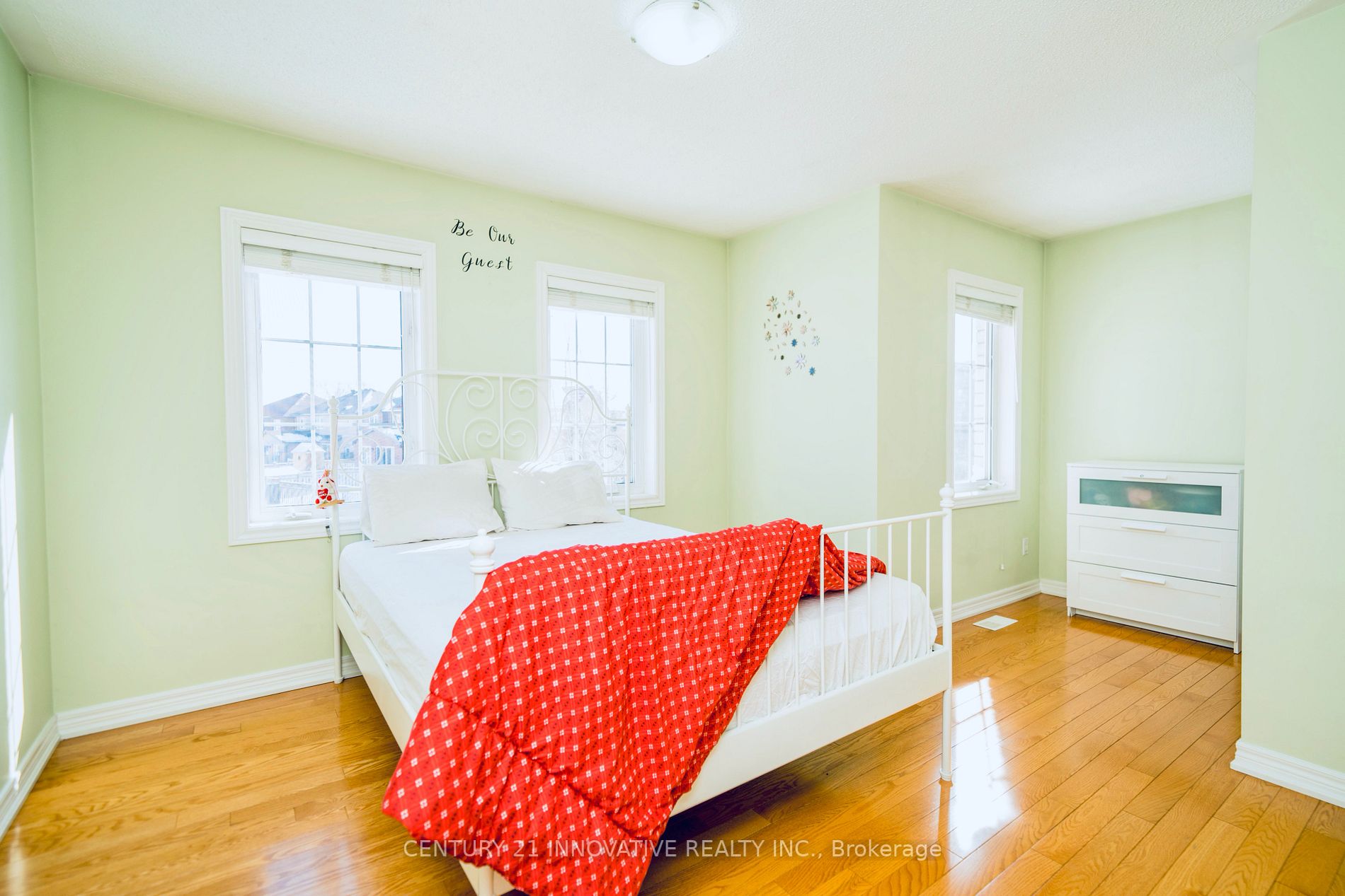 40 Norbury Dr