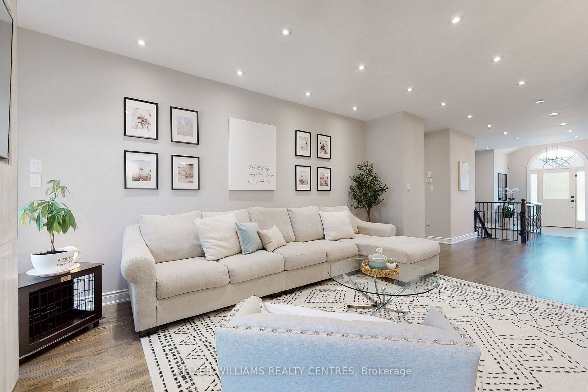 53 Gardiner Dr