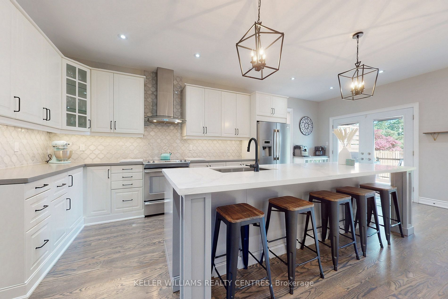 53 Gardiner Dr