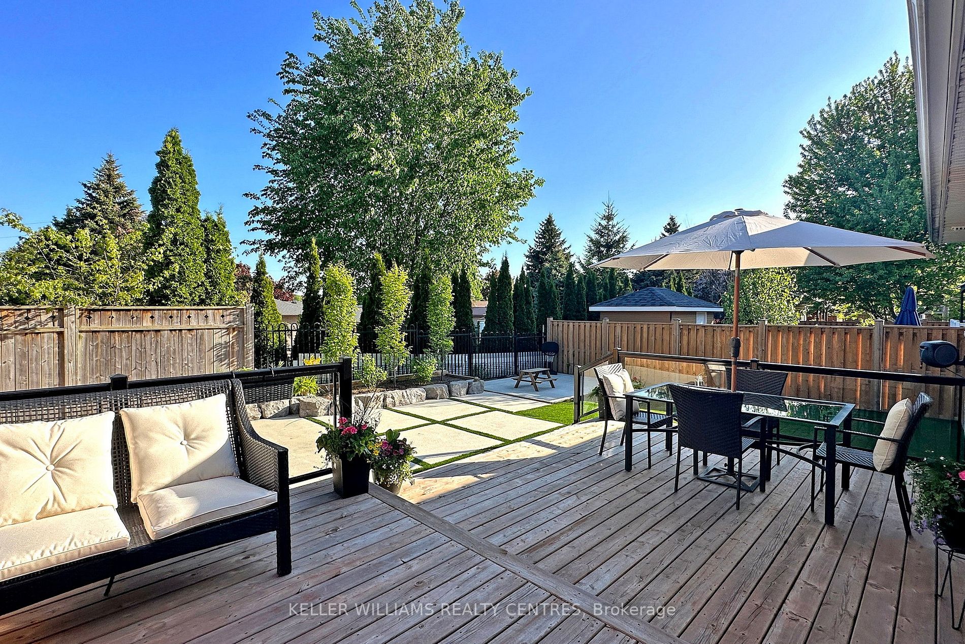 53 Gardiner Dr