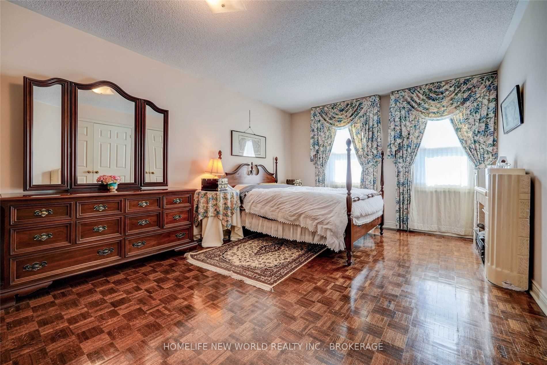 36 Blyth St