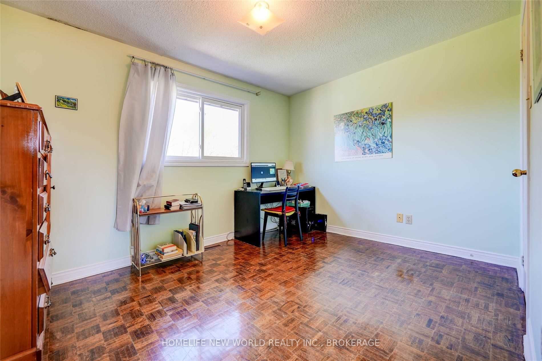 36 Blyth St