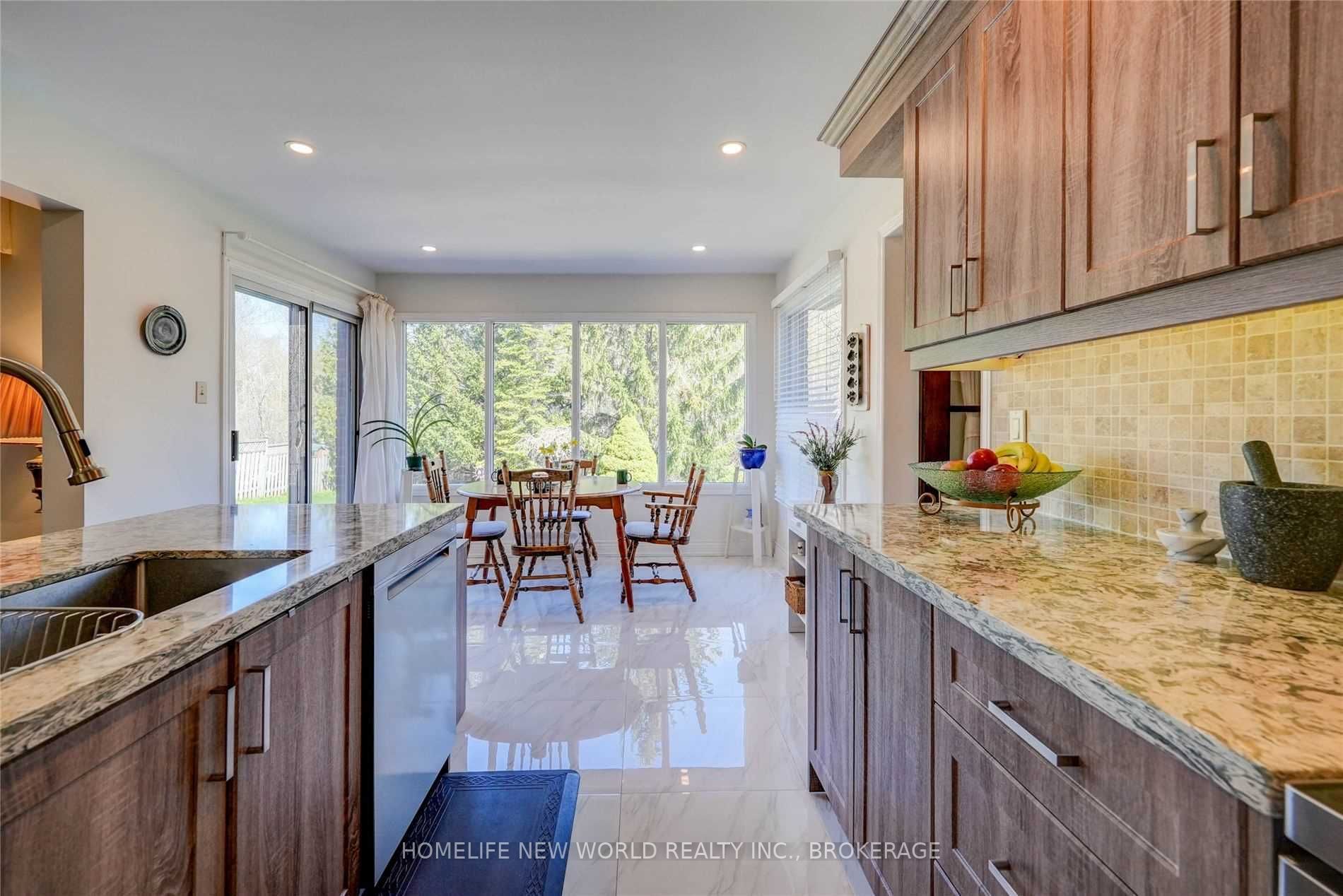 36 Blyth St