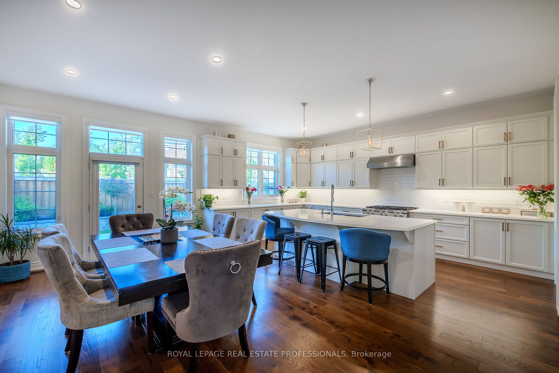 23 Grace Lake Crt