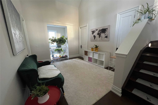 61 Grange Dr, Richmond Hill