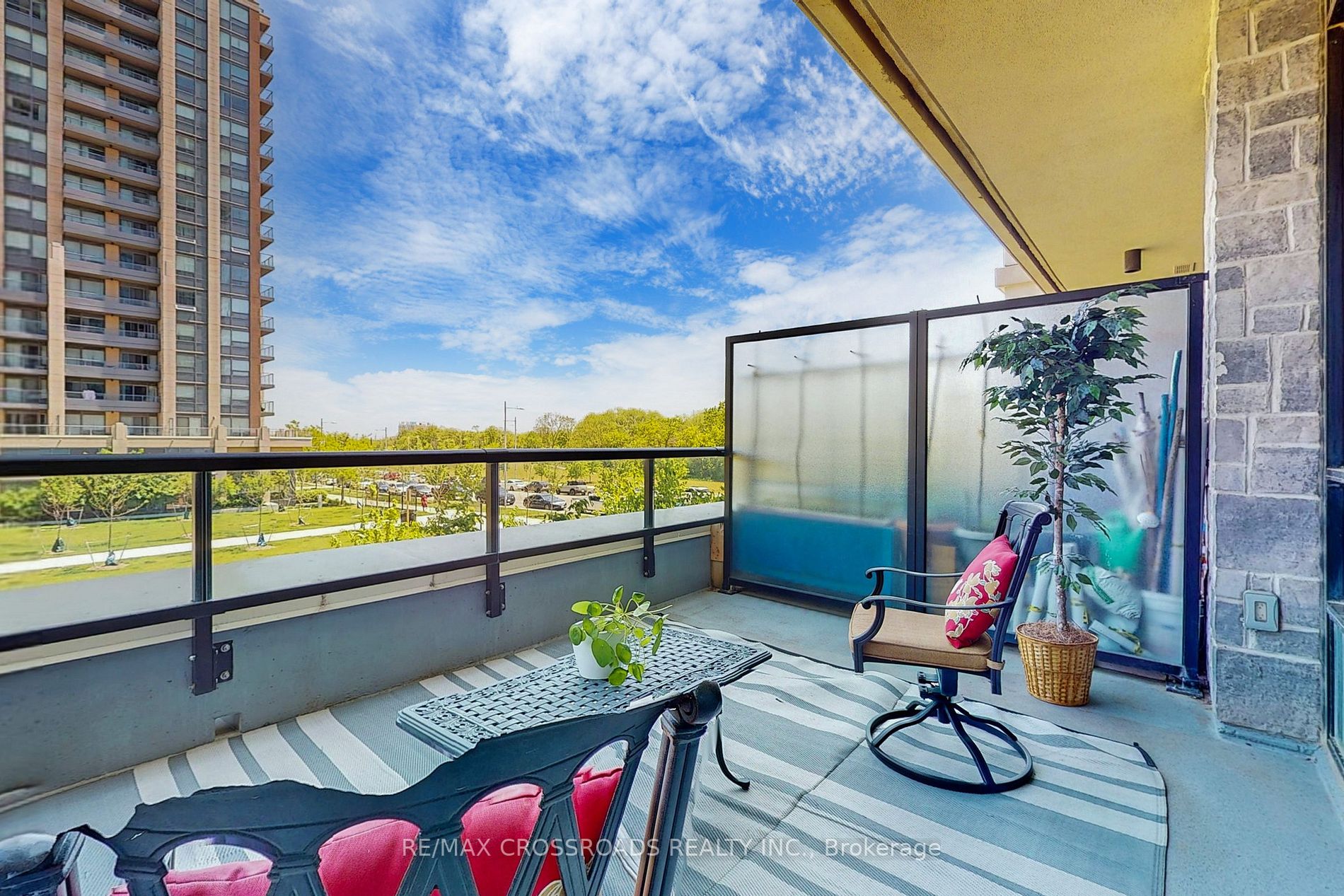 15 Water Walk Dr, #207