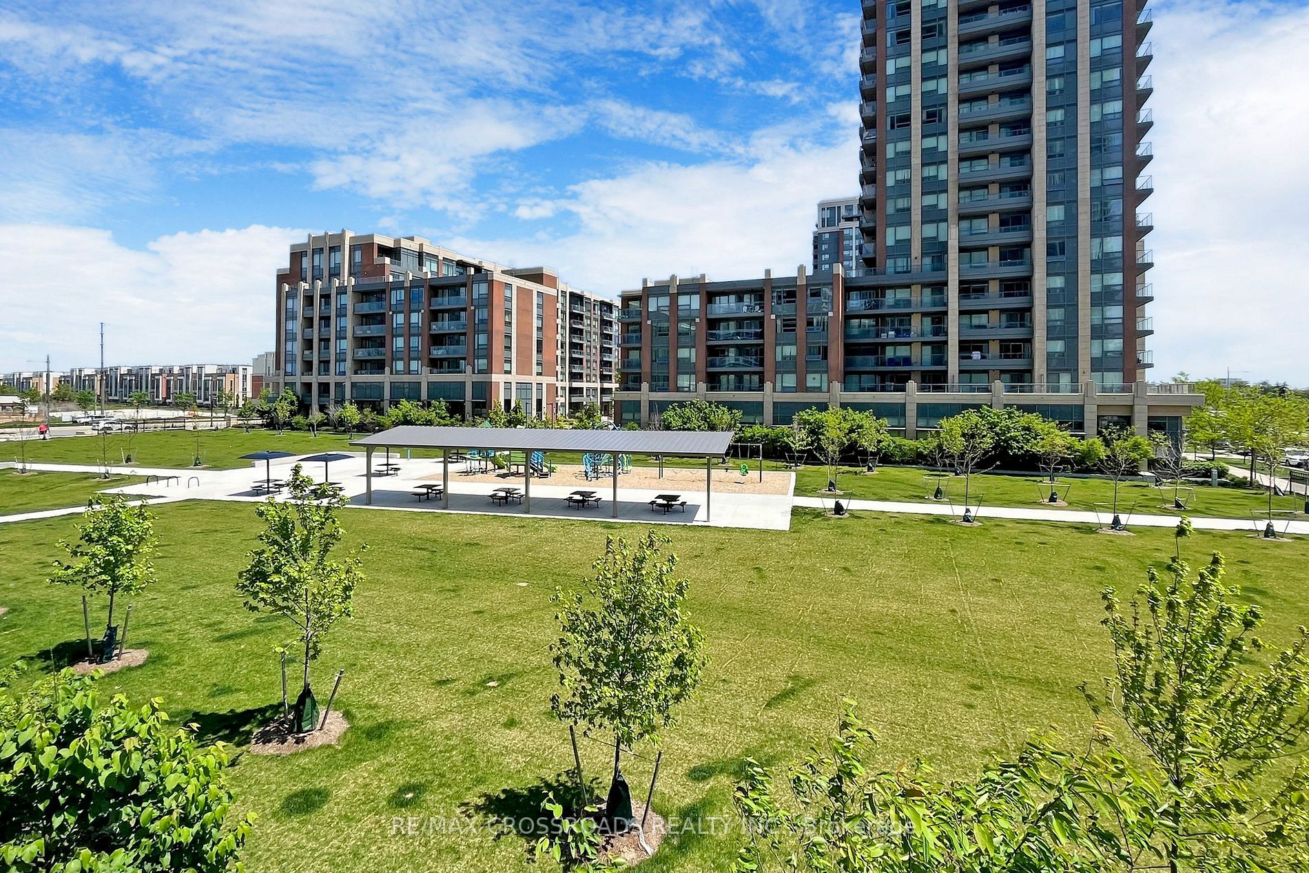 15 Water Walk Dr, #207