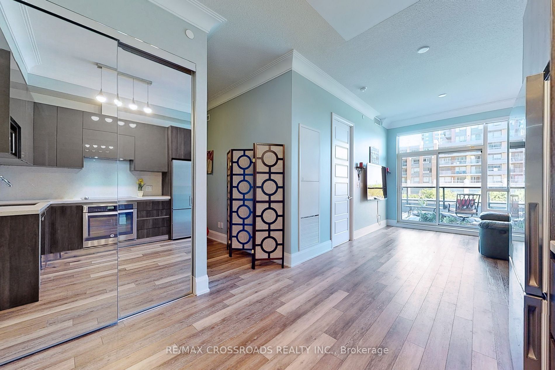 15 Water Walk Dr, #207