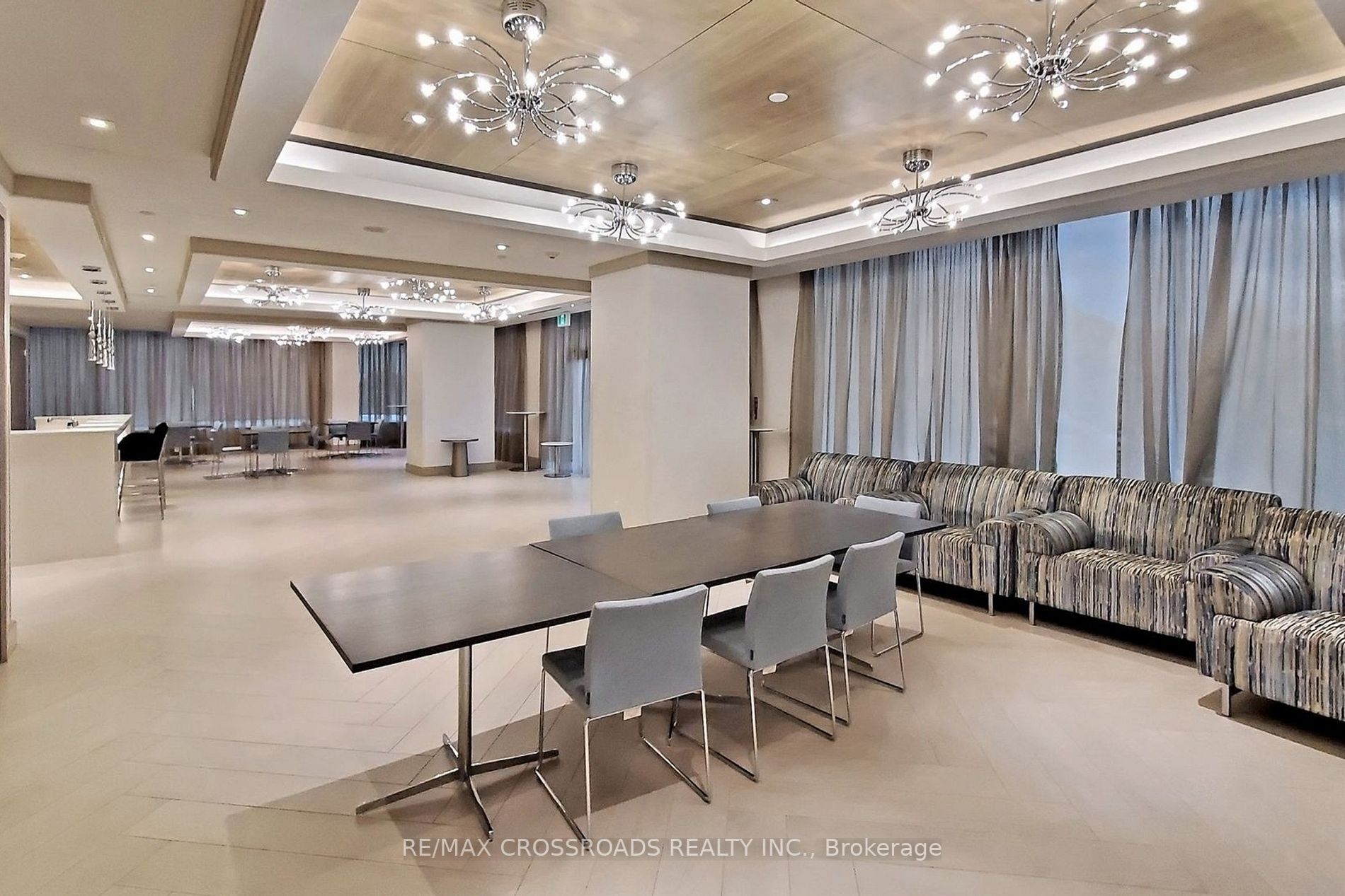 15 Water Walk Dr, #207