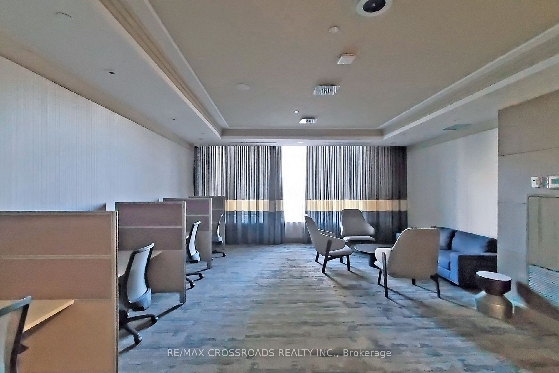 15 Water Walk Dr, #207