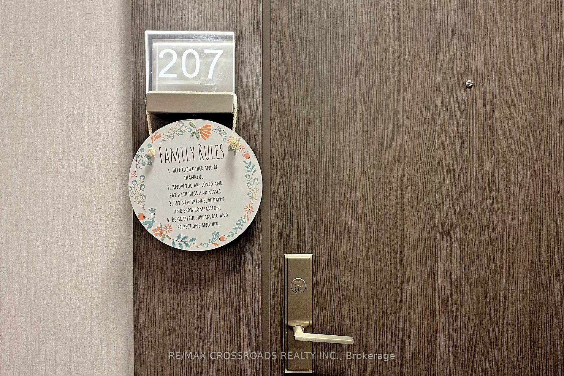 15 Water Walk Dr, #207