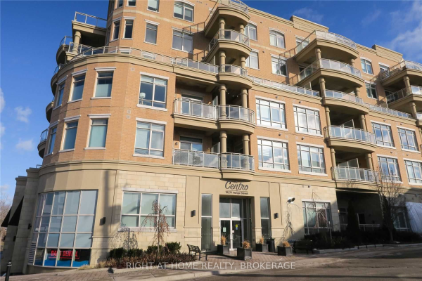 15277 Yonge St, Aurora