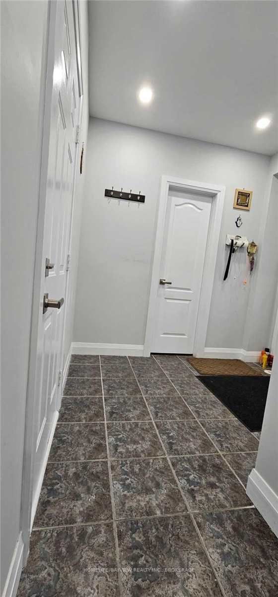 36 Lodgeway Dr