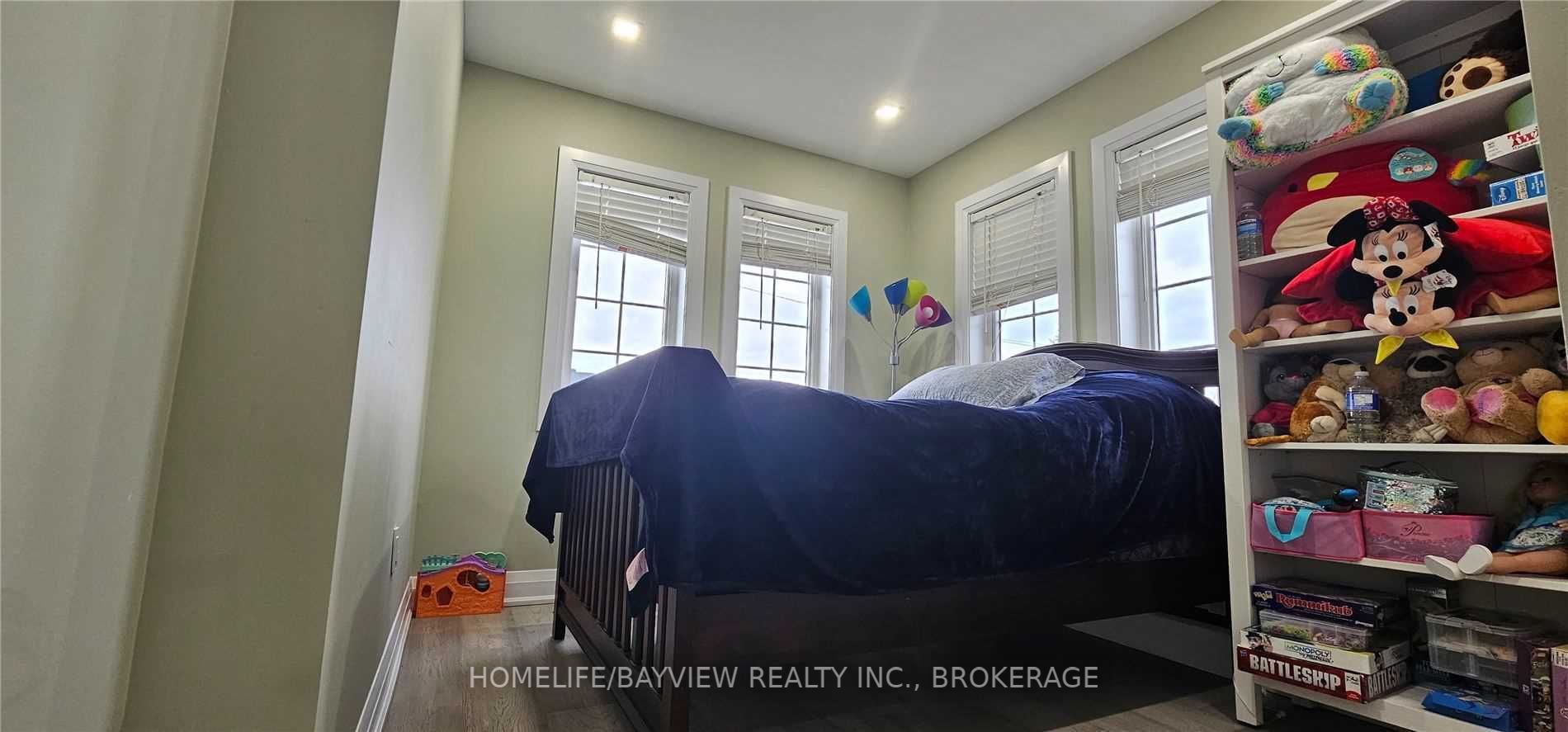 36 Lodgeway Dr