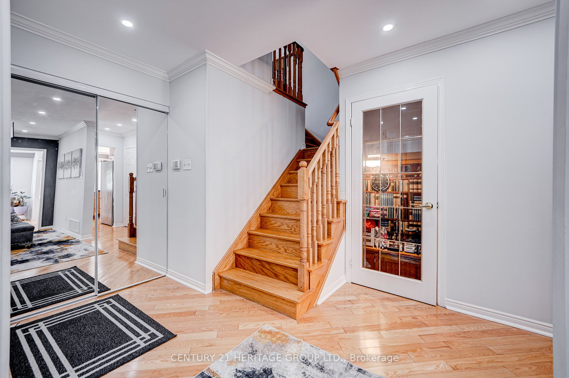 728 Shanahan Blvd