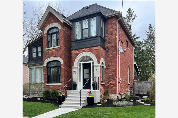 19 Albert St, Whitchurch-Stouffville