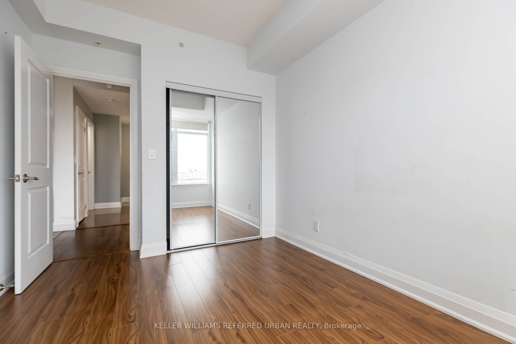 24 Woodstream Blvd, #403